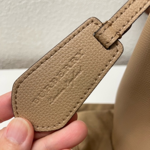 Burberry Bucket bag - Picture 4 of 7